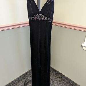 Black Velvet formal gown, Sz 6